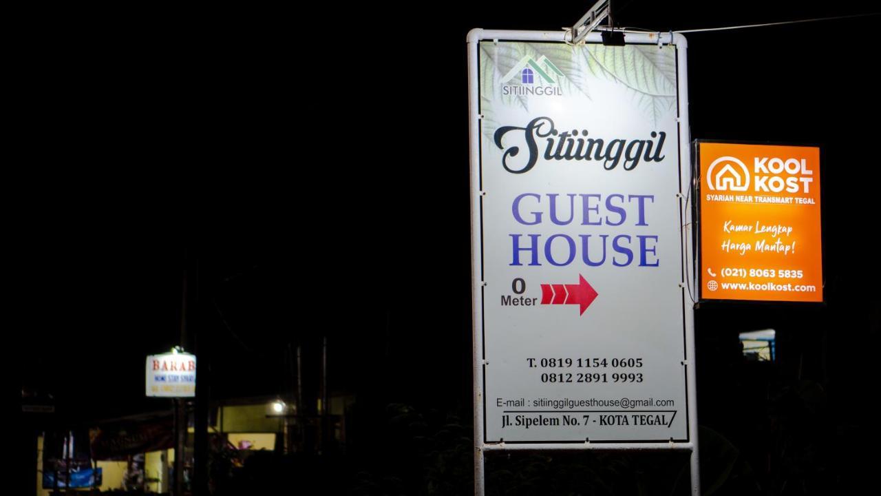Sitiinggil Guest House Syariah Tegal  Buitenkant foto