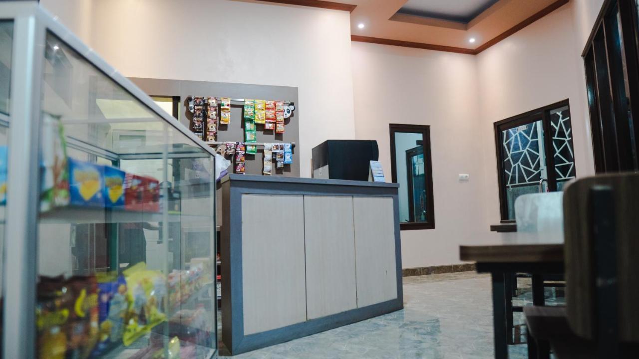 Sitiinggil Guest House Syariah Tegal  Buitenkant foto