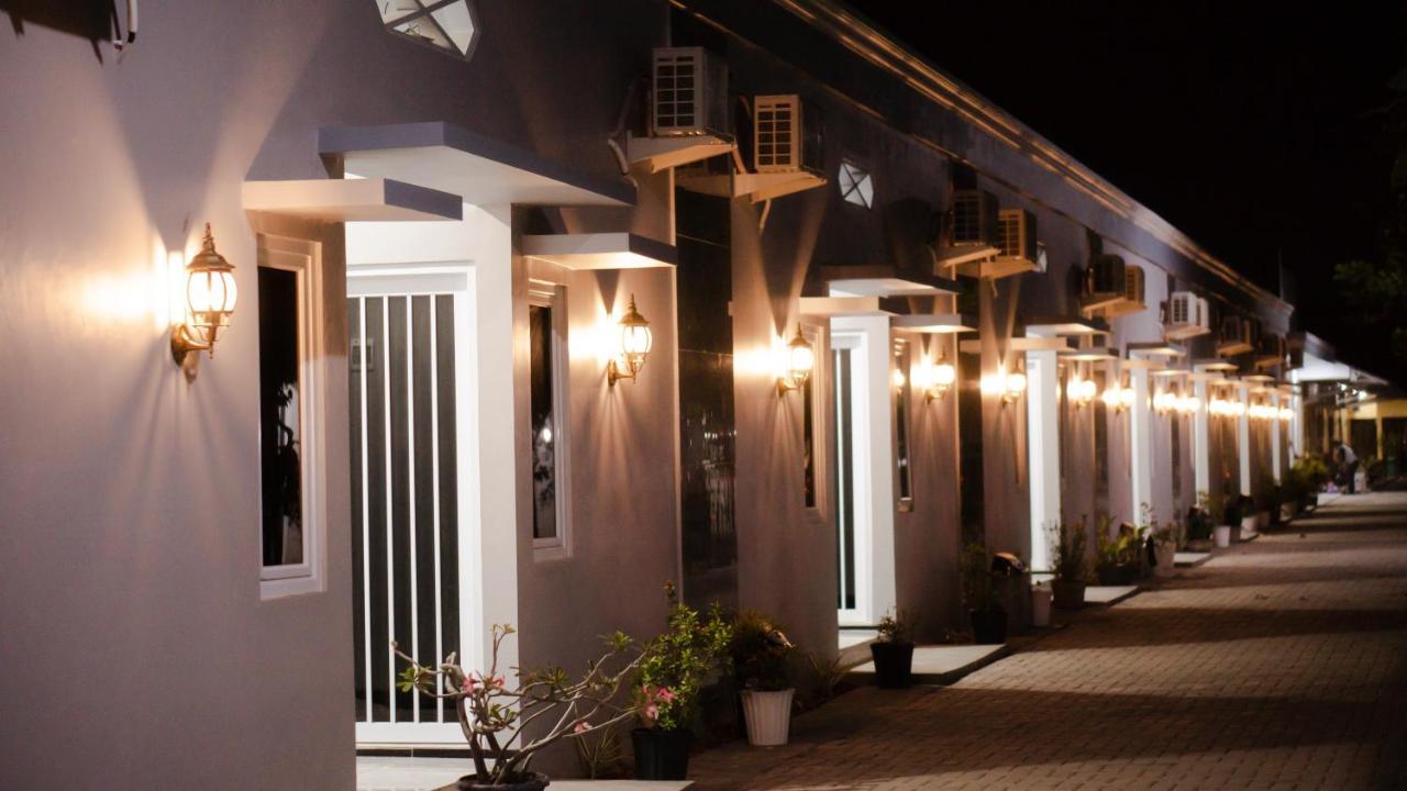 Sitiinggil Guest House Syariah Tegal  Buitenkant foto